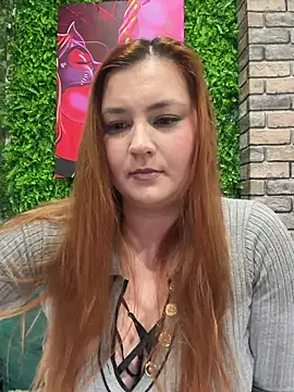 CandyShoopp online show from December 5, 4:30 pm