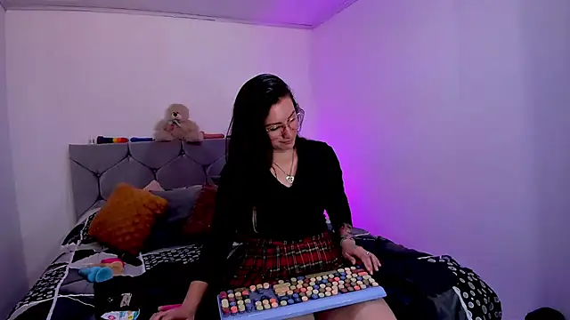 Snapshot of vanessabrown_ chatting on September 29, 6:35 pm vanessabrown online show from September 29, 6:35 pm