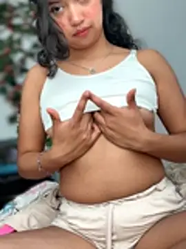 Peach Girll online show from February 24, 2:49 pm