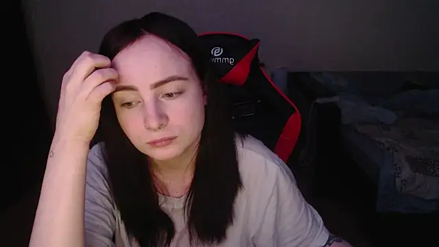 Laralianna online show from February 7, 7:51 pm