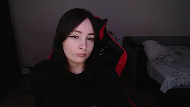 Laralianna online show from November 10, 12:28 am