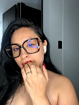 Snapshot of AnushaKumari chatting on September 15, 7:32 pm AnushaKumari online show from September 15, 7:32 pm