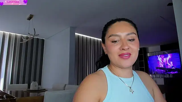 Snapshot of AnushaKumari chatting on September 25, 3:44 pm AnushaKumari online show from September 25, 3:44 pm