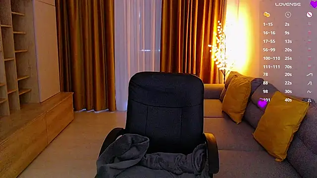  Mia Adams online show from January 17, 7:49 am