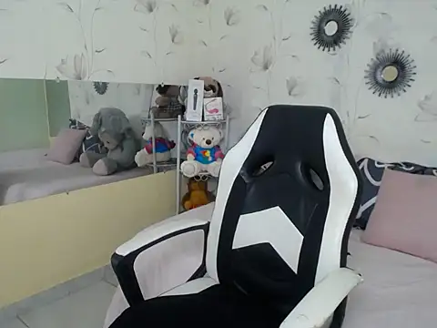 cum bigass online show from November 17, 12:17 pm