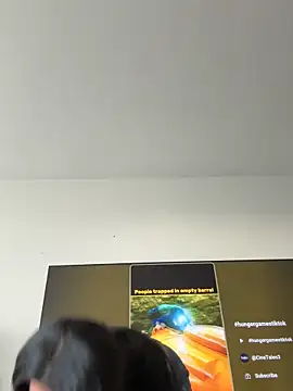Snapshot of MeghanXO chatting on October 14, 1:14 pm MeghanXO online show from October 14, 1:14 pm