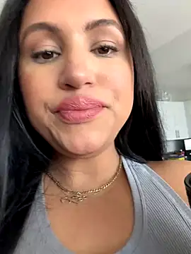 Snapshot of MeghanXO chatting on October 11, 6:21 pm MeghanXO online show from October 11, 6:21 pm