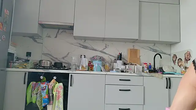 Simabigsmile online show from April 10, 6:30 am