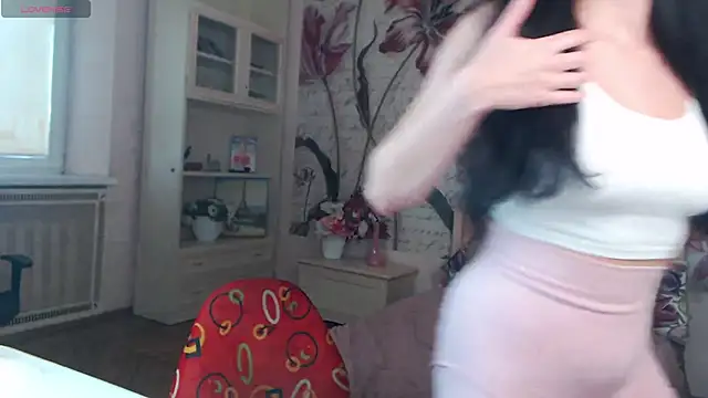 Snapshot of AliciaBow chatting on September 22, 2:26 pm AliciaBow online show from September 22, 2:26 pm