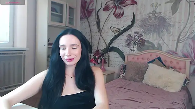 Snapshot of AliciaBow chatting on September 13, 2:03 pm AliciaBow online show from September 13, 2:03 pm