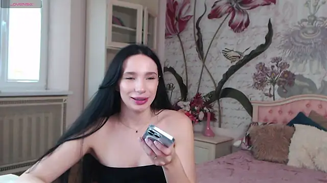 Snapshot of AliciaBow chatting on September 8, 2:27 pm AliciaBow online show from September 8, 2:27 pm