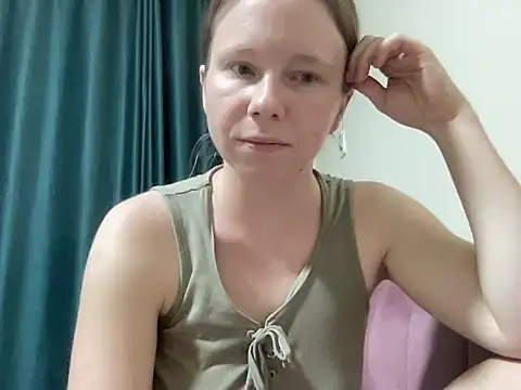 Snapshot of SweetLucy96 chatting on October 17, 5:16 pm SweetLucy96 online show from October 17, 5:16 pm