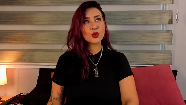  kelly hous36 online show from November 25, 1:13 pm