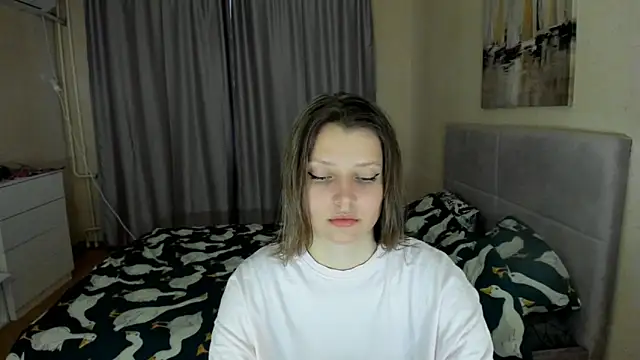 Snapshot of SoniNesti chatting on September 13, 3:09 pm SoniNesti online show from September 13, 3:09 pm
