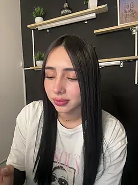 isabella jade online show from February 4, 11:08 pm