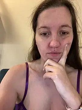 Nicole-Ray online show from December 17, 10:19 am