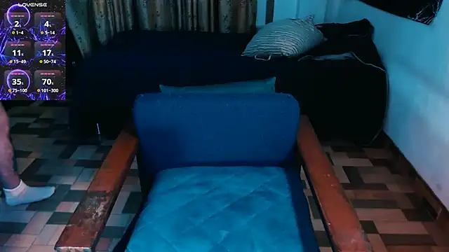 Marieblueeyes online show from November 12, 3:37 am