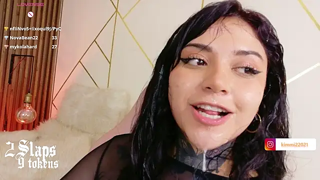 Snapshot of kim_blake chatting on October 18, 12:57 am kim blake online show from October 18, 12:57 am