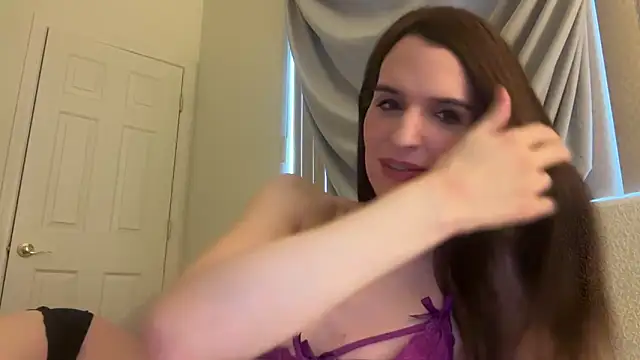 Snapshot of juliettebarbie chatting on October 5, 12:04 am juliettebarbie online show from October 5, 12:04 am