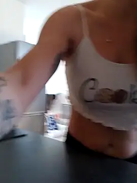 clara-francaise online show from October 12, 3:03 pm