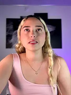 Irisweet  online show from September 25, 6:06 pm