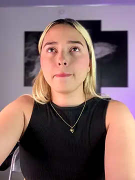 Irisweet  online show from September 12, 10:28 pm