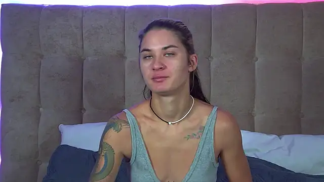 Snapshot of RachelSimpson chatting on September 22, 6:23 am RachelSimpson online show from September 22, 6:23 am