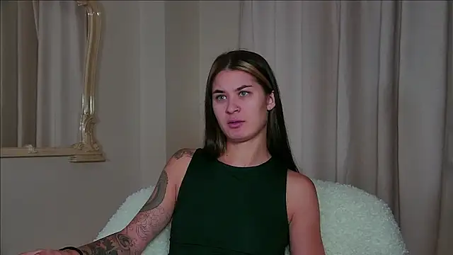 Snapshot of RachelSimpson chatting on September 24, 6:18 pm RachelSimpson online show from September 24, 6:18 pm