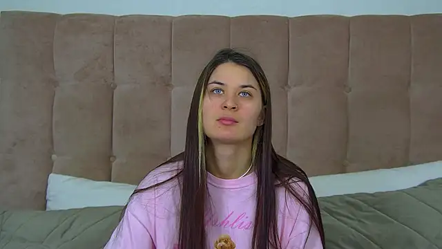 RachelSimpson online show from February 24, 6:17 pm