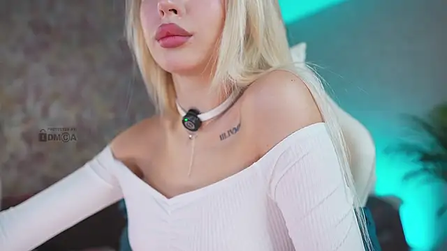 misstics  online show from November 23, 6:20 pm