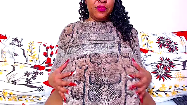 Ebonylovelyx online show from October 10, 9:20 pm