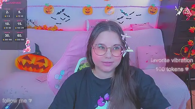 Lolisuccub online show from October 17, 7:50 pm