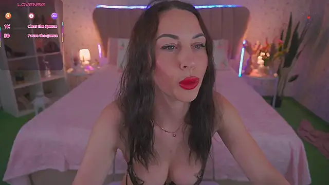 KristiiMax online show from April 15, 2:50 pm