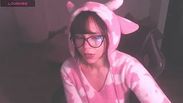 Snapshot of modjo_ chatting on October 7, 5:01 am modjo  online show from October 7, 5:01 am