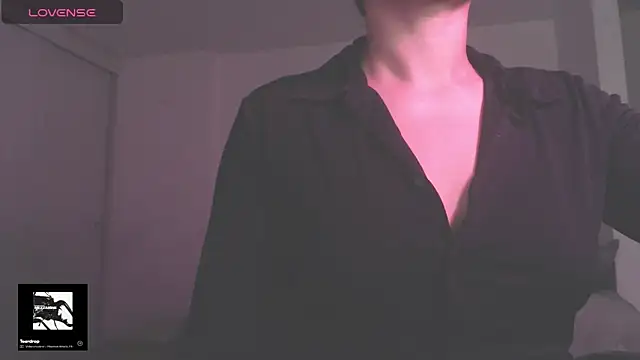 Snapshot of modjo_ chatting on October 11, 3:55 am modjo  online show from October 11, 3:55 am