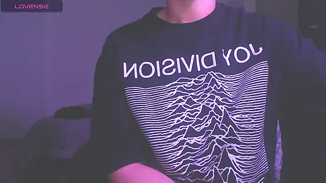 Snapshot of modjo_ chatting on October 24, 7:15 am modjo  online show from October 24, 7:15 am