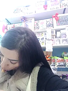 LunaZambrano online show from March 21, 6:46 pm