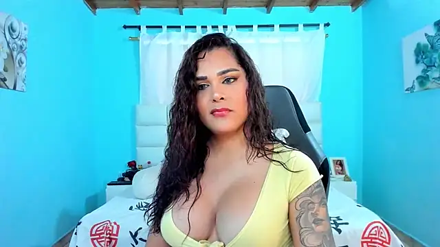 shadia-orozco online show from February 4, 6:33 pm