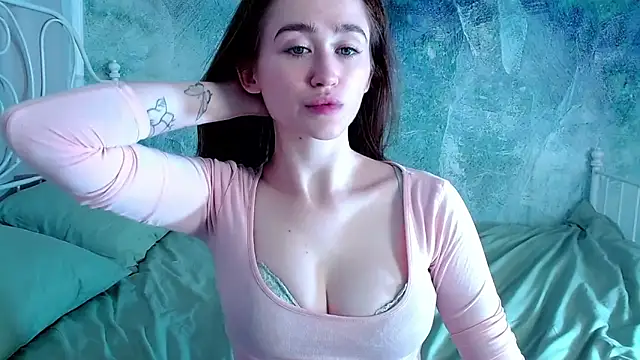 millllina online show from March 2, 9:05 am