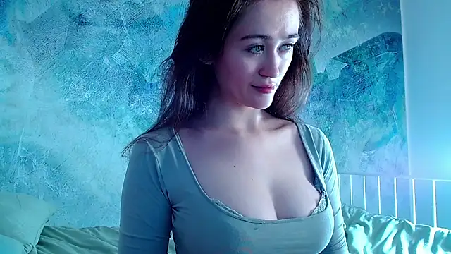 millllina online show from February 27, 6:24 am