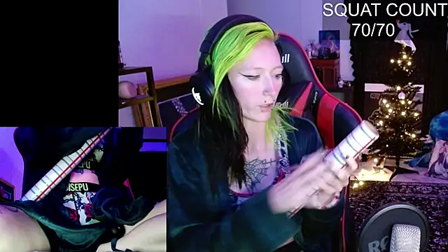 alicewonder09 online show from December 1, 7:23 am