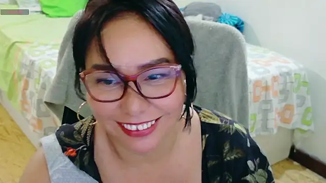 hottplay online show from March 15, 6:21 pm