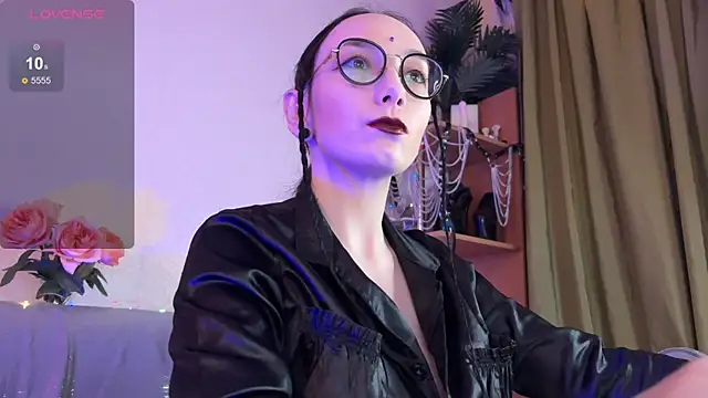 Jinhee Noir online show from December 2, 12:07 pm