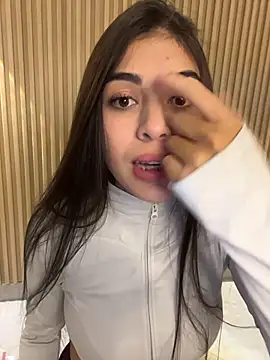 Sarasanders 4 online show from October 21, 3:21 am