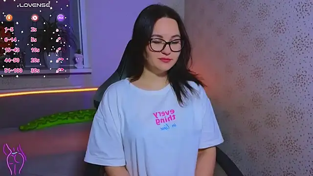 EsterLogan online show from September 29, 3:39 pm