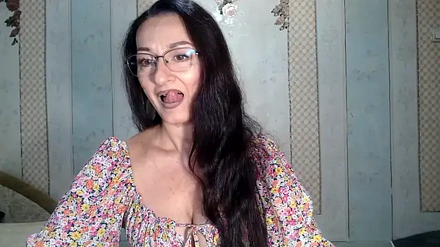 Antralyn online show from October 28, 10:32 am