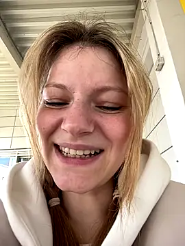 MaryHiggins online show from September 27, 10:00 am