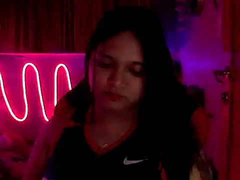 Snapshot of Lianneeeeee1 chatting on September 22, 2:48 pm Lianneeeeee1 online show from September 22, 2:48 pm