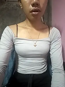 Snapshot of Cutie_body11 chatting on October 9, 11:20 pm Cutie body11 online show from October 9, 11:20 pm