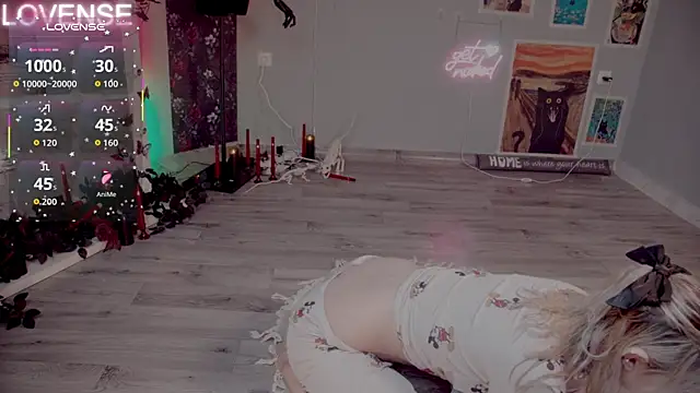 Careful i bite online show from November 21, 5:42 am